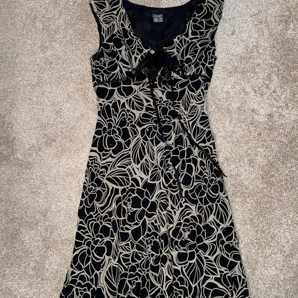 Muse Black‎ and White Sheath Midi Dress - Picture 1 of 11